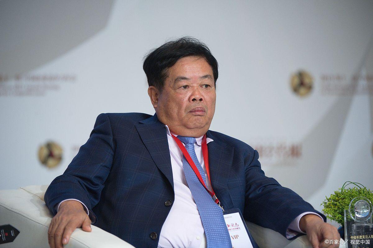 <strong>曹德旺喊话拆“围墙”</strong>